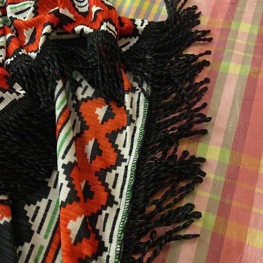 Adore size L poncho lightweight sweater one arm - Picture 12 of 12